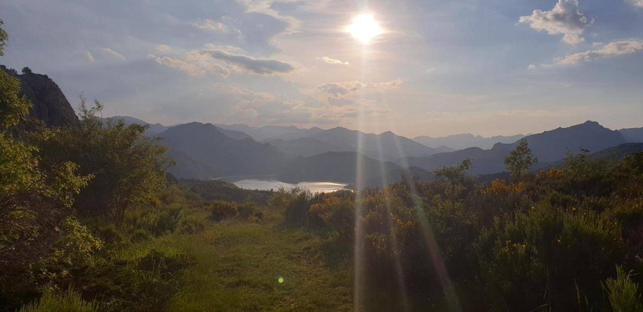 Casa Rural Carmen Luna Mallo de Luna エクステリア 写真